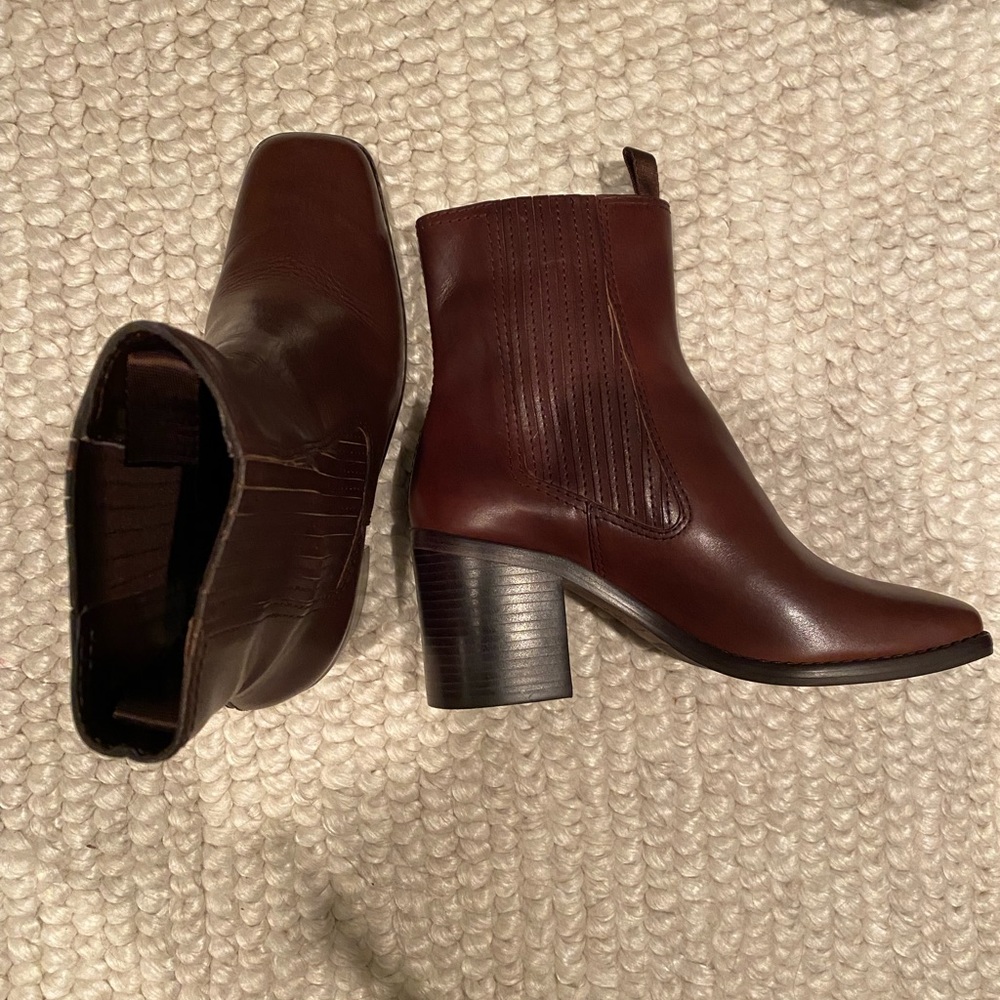 Loeffler Randall Heeled Brown Chelsea boots